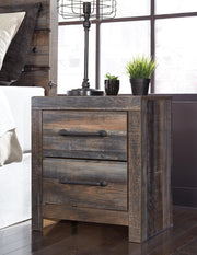 Drystan King Panel Bed and 2 Nightstands