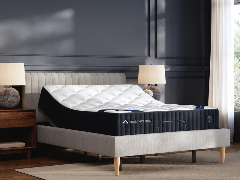 DreamCloud Classic Hybrid Twin Mattress