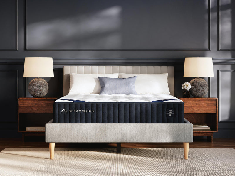 DreamCloud Classic Hybrid Queen Mattress