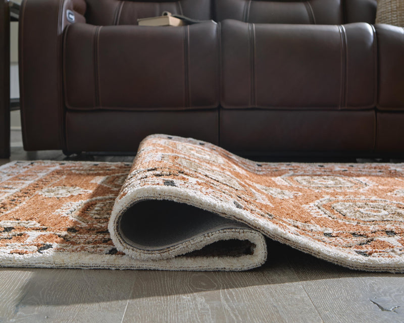 Qaabiz 5' x 7' Area Rug
