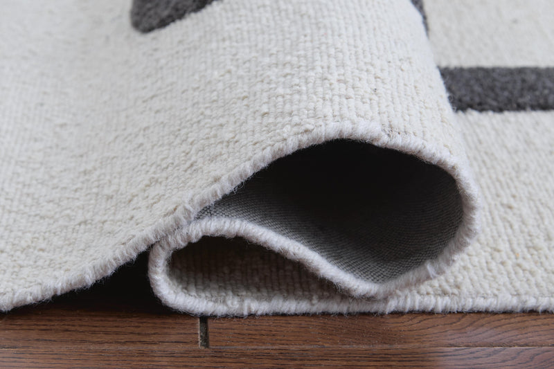 Davismour 5' x 7' Area Rug