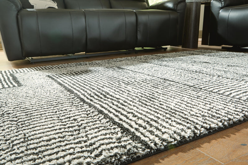 Kurtmen 5' x 7' Area Rug