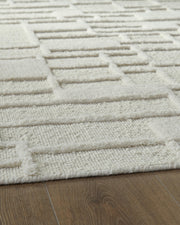 Empriss 5' x 7' Area Rug